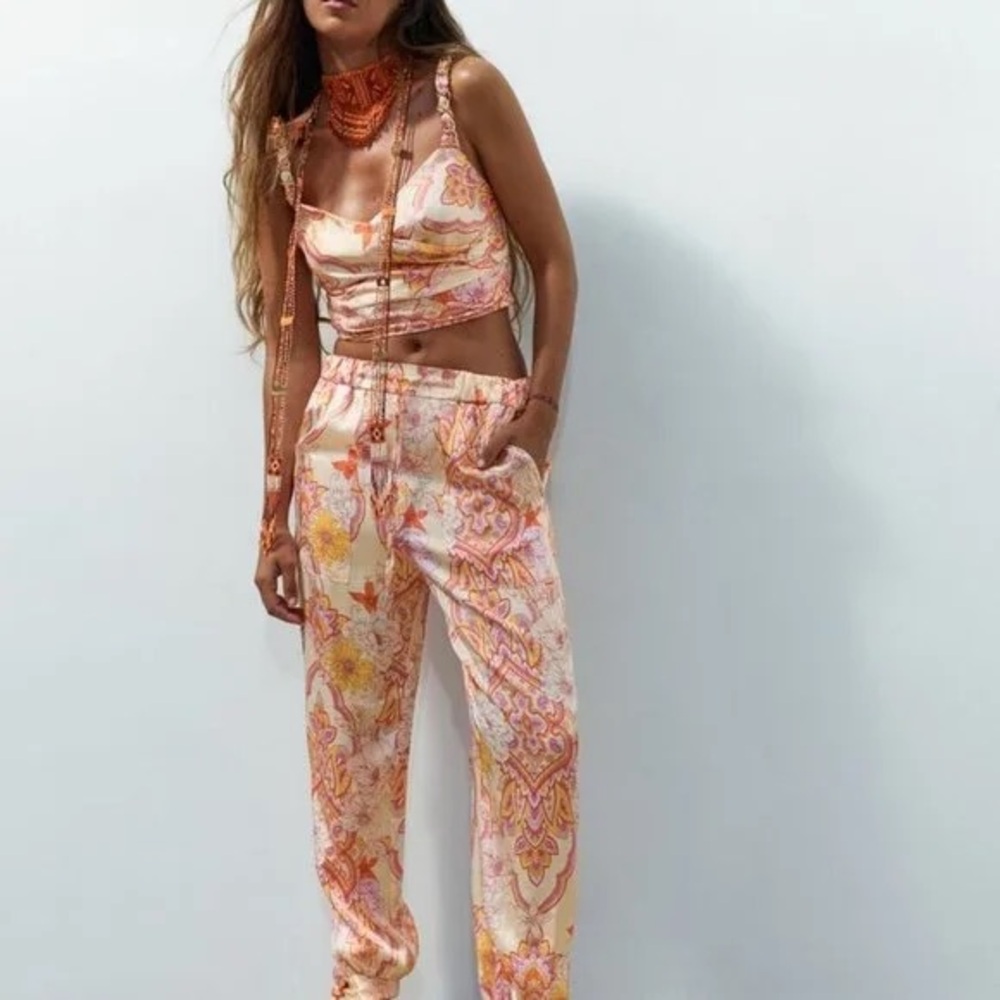 Zara The Sasha Orange and Cream Satin two-piece set with V-Neck and Wide-Leg